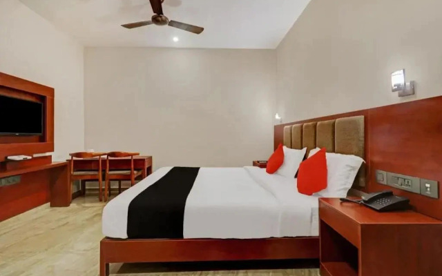 Kizhakkambalam Tourist Home by OYO Rooms