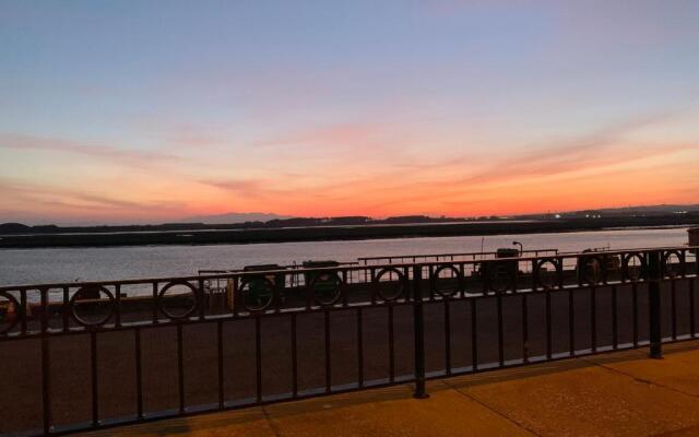 Irvine Harbour Apartment