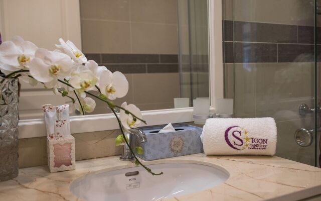 Saigon By Night Luxury Hotel