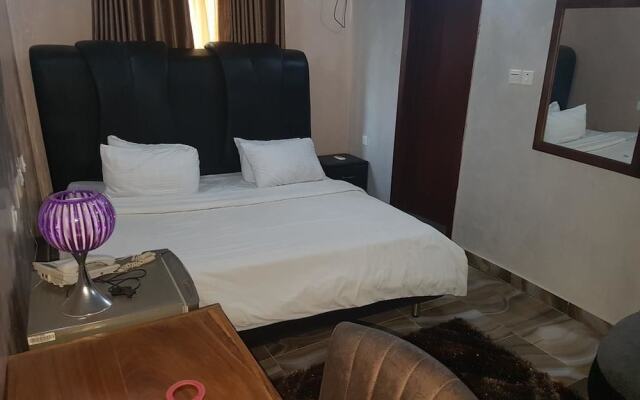 Grand Park Hotel & suites
