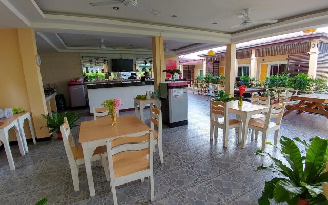 Koh Larn De Beach