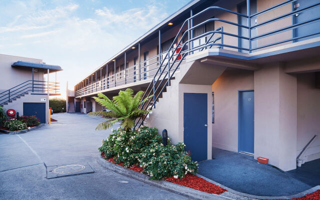 Mahoneys Motor Inn