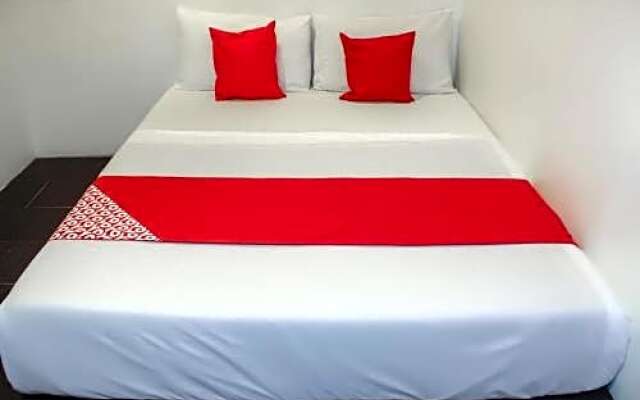 OYO 90035 Star Hotel