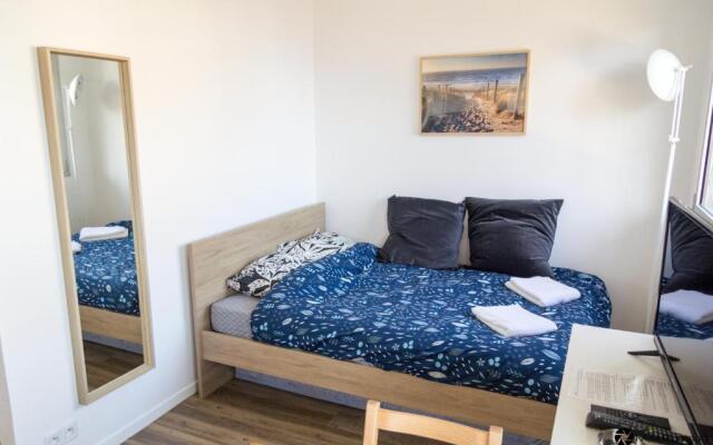 Studio moderne accès plage, piscine et tennis