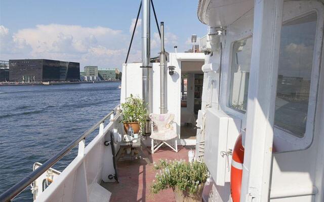 Copenhagen Houseboat