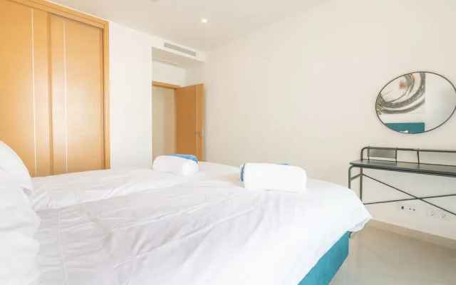 Lagos Marina View 4 With Pool by Homing