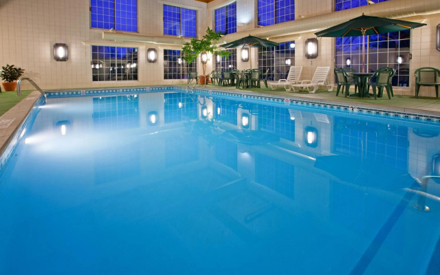Holiday Inn Express Grand Rapids SW by IHG