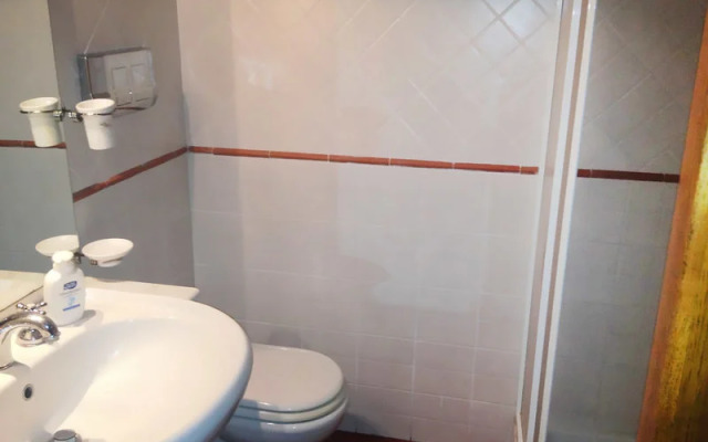 Cantone Bay - INH 28721