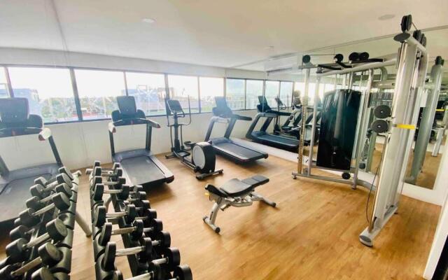 New Apartment Located A few Steps To the 5ThAvenue