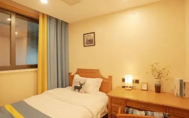 The sea Hotel.