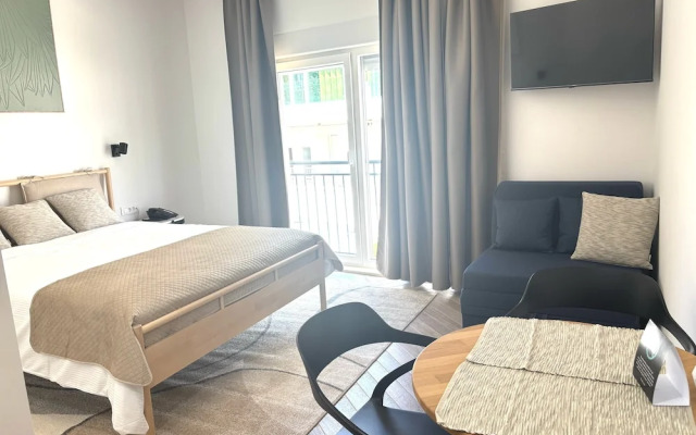 Stella's beachfront aparthotel