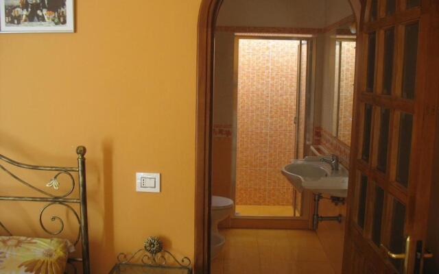 "Casa di Angelica" - un'oasi di pace a 300m dal mare