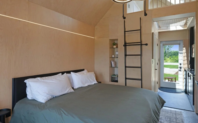 Bunkies-the Commissioner