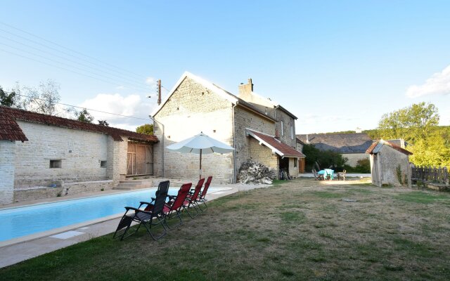 Authentic, renovated country house with private heated pool