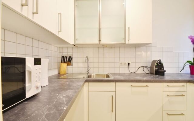 Central Apartment