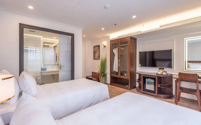 Reyna Luxury Hotel