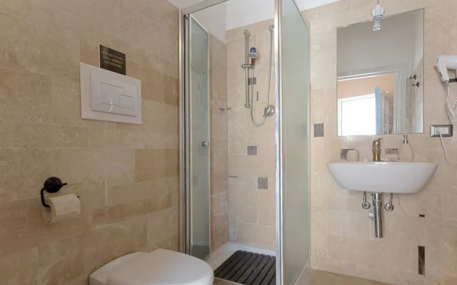 Farmhouse in Noto With Pool and Garden