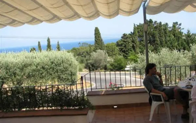 Hostal Restaurant Ondina