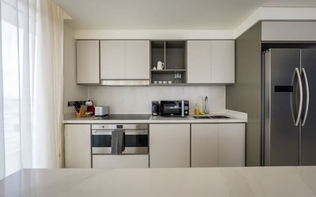 Glamorous 3BR with Marina view