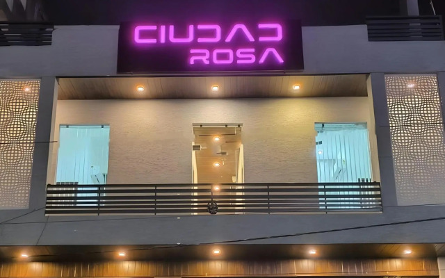 OYO 70204 Ciudad Rosa