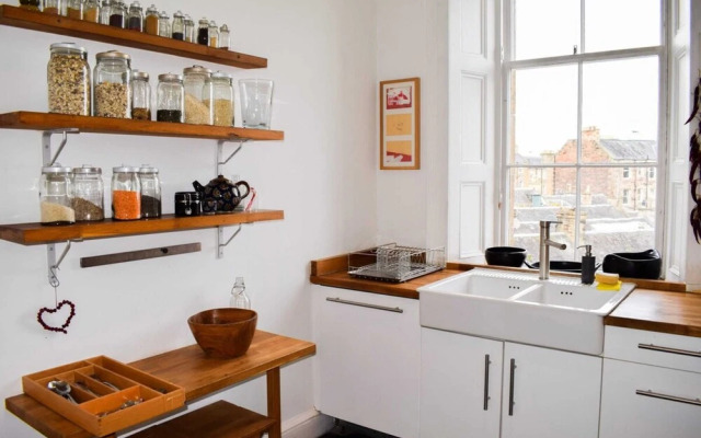 Stylish 4 Bedroom Stockbridge Home