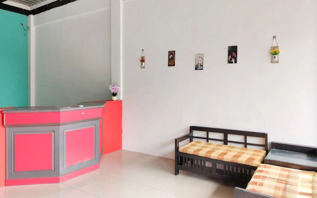 TwoSpaces Living at Bypass Homestay, Mojokerto