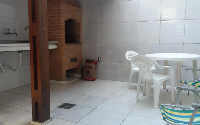 Cantao do Indaia - menos de 1 minuto da praia!