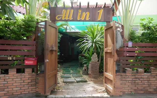 All In 1 Guesthouse Chiang Mai