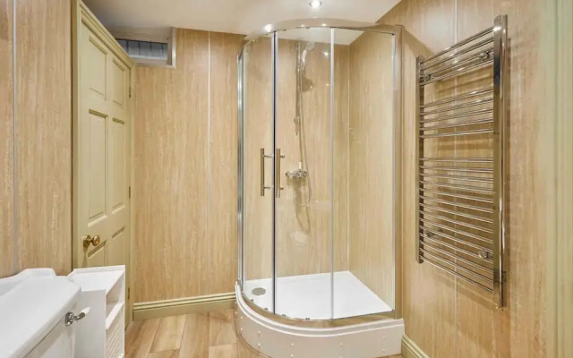 Host Stay The Garden Flat