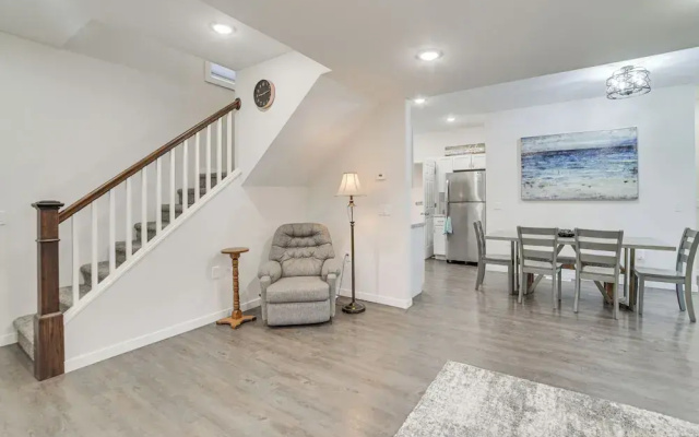 Dog-friendly Home < 1 Mi to Downtown Fargo!