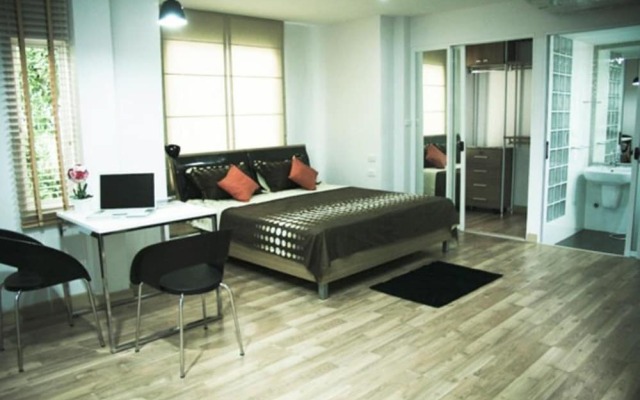 101 Sukhumvit 22 Service Apartment