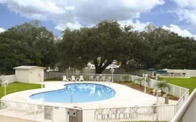 Motel 6 Jacksonville, NC