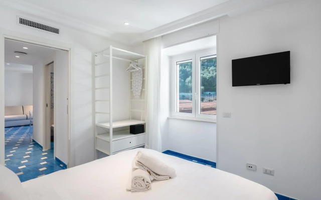 Marina Grande Residence