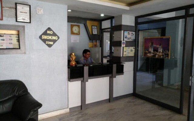 Hotel Rajdhani Plaza