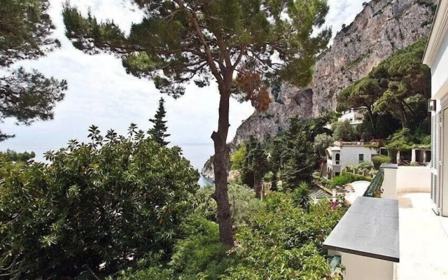 Villa Bougainvillea