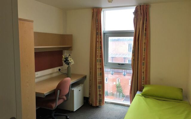 Davies Court - Hostel