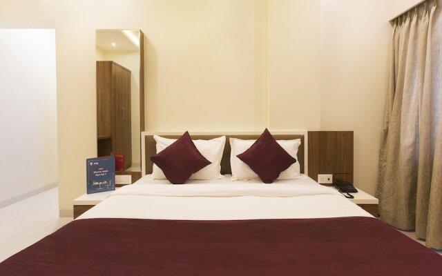OYO 10355 Hotel SK Regency