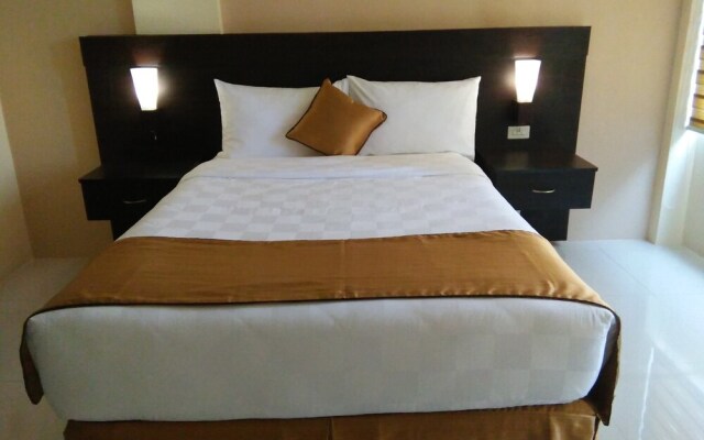 Grand Touring Hotel