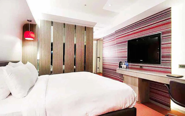 Royal Hotel Group Central Park Branch