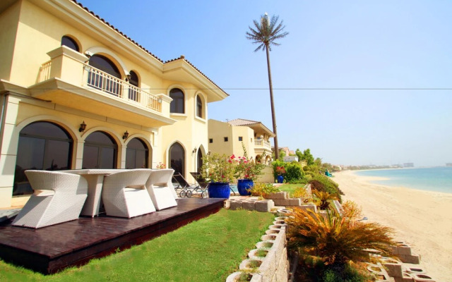 Kennedy Towers - Frond E Villa