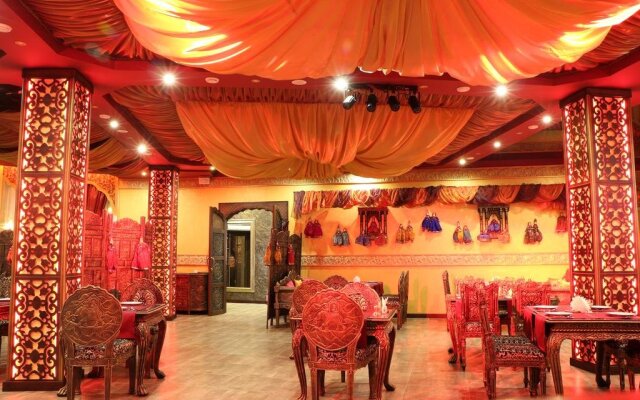 India Palace Hotel