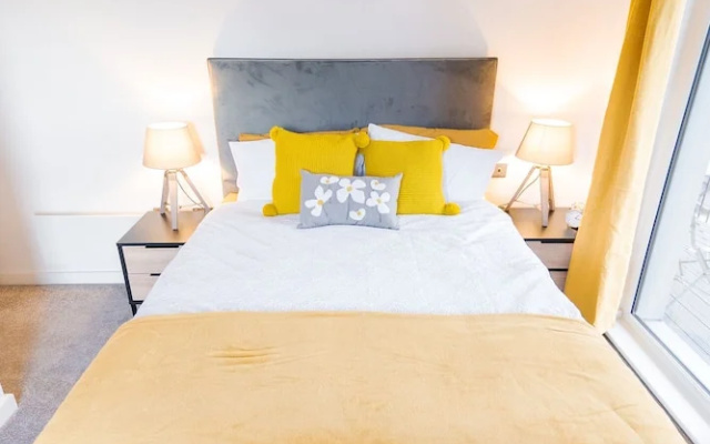 Modern Apartment in Salford, Manchester, UK