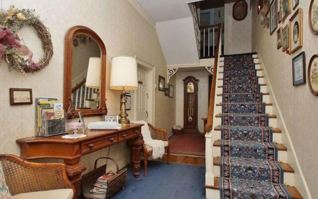 Family Farmhouse Inn