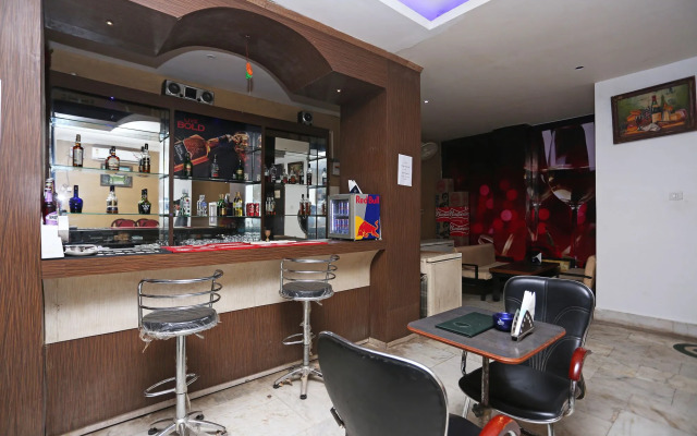 Hotel Blue Moon by OYO Rooms