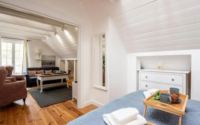 2HomeRent Emily