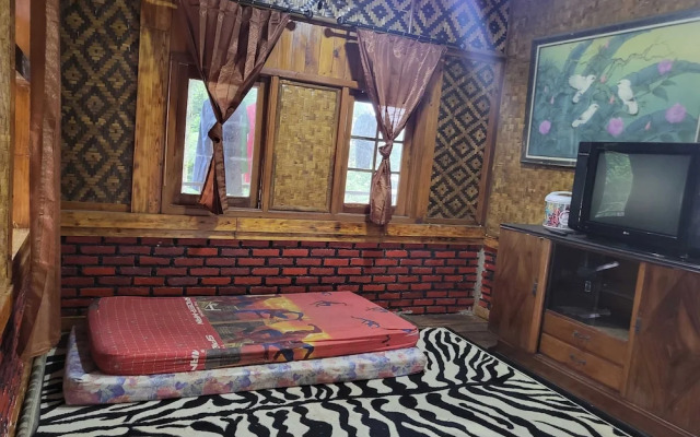 EXPRESS O 92345 Villa Bidadari