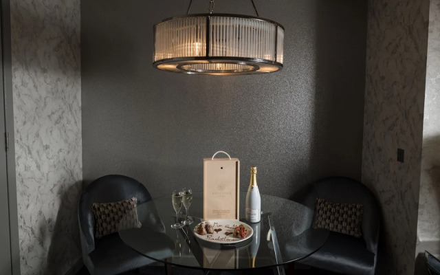 Radstone Hotel