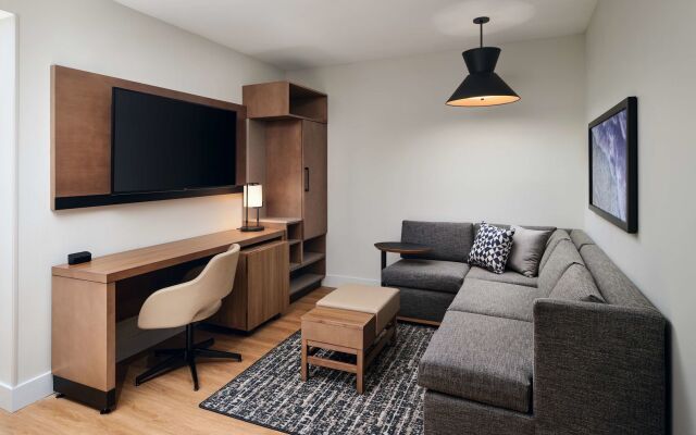 Hyatt Place Melbourne Airport