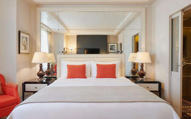 Prince de Galles, a Luxury Collection Hotel, Paris