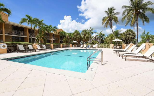 Hampton Inn Key Largo Manatee Bay